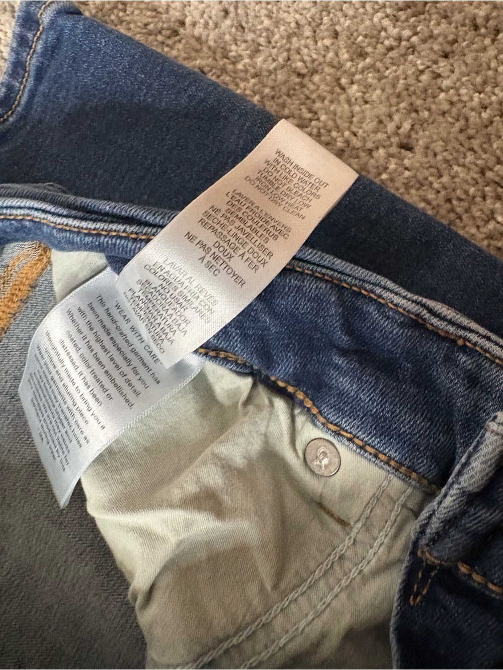 Good American Straight Leg Jeans in Dark Blue Wash size 8 - Picture 7 of 9